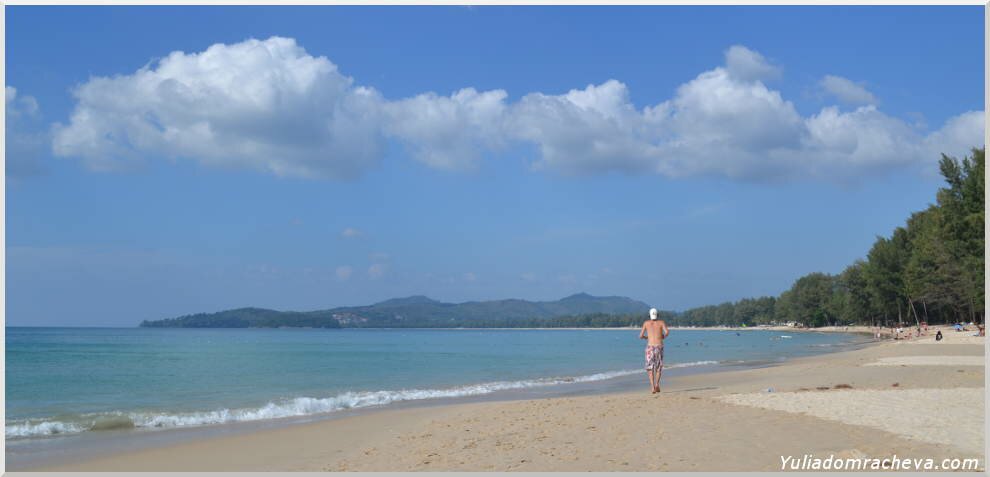 Широкий и тихий пляж на Пхукете Банг Тао